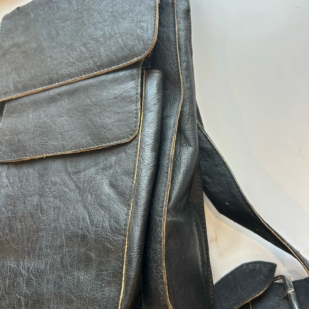 Gutsy Nomad Black Leather Bag